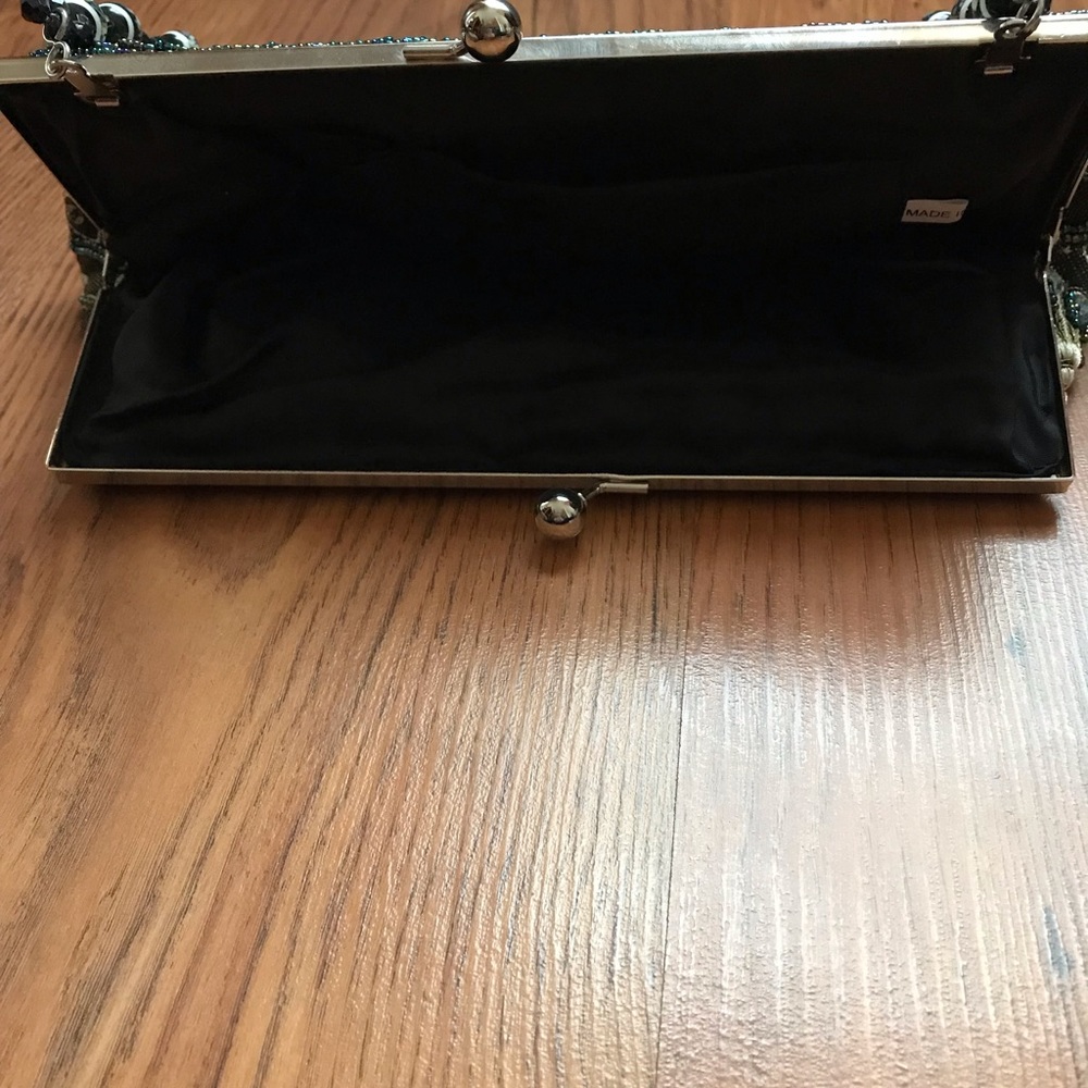 Purse - Picture 2 of 2